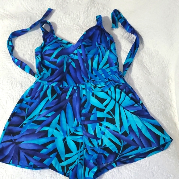 women’s swimsuit size 14 Very good condition - Picture 5 of 17